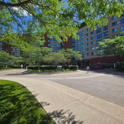 90 Scottfield Drive 319, Toronto, On M1s 5w4