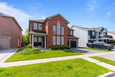 1081 Langford Street, Oshawa, On L1k 2v9