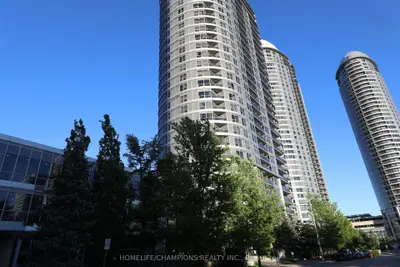Condo Apartment in Toronto