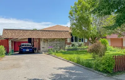 Detached in Oshawa