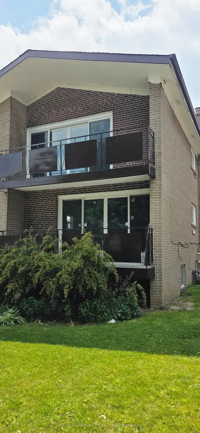 30 Canlish Road 1, Toronto, On M1p 1s4