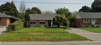 Detached in Oshawa