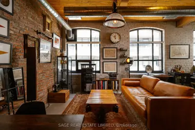 Condo Apartment in Toronto