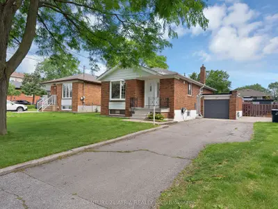 21 Cavehill Crescent, Toronto, On M1r 4p8