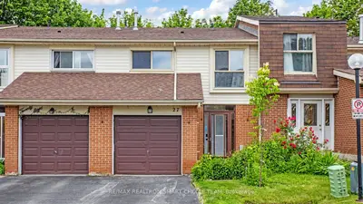 Condo Townhouse in Toronto