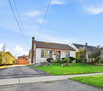Detached in Oshawa