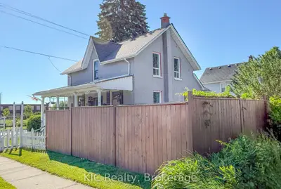 45 Albany Street, Oshawa, On L1h 2y9