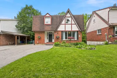 Detached in Oshawa