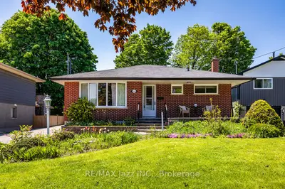 Detached in Oshawa