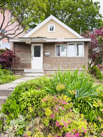 Detached in Toronto
