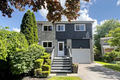 Semi-Detached in Pickering