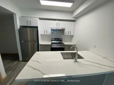 Condo Townhouse in Toronto