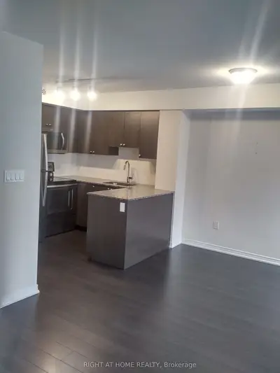 Condo Townhouse in Toronto