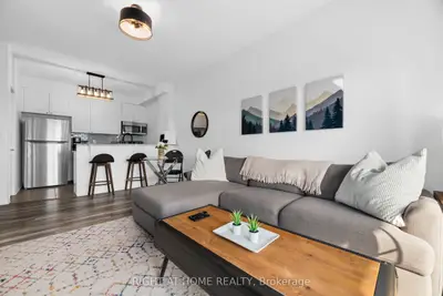 Condo Apartment in Clarington