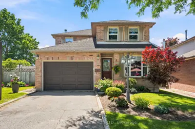 Detached in Oshawa