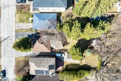 99 Eastville Avenue, Toronto, On M1m 2n8