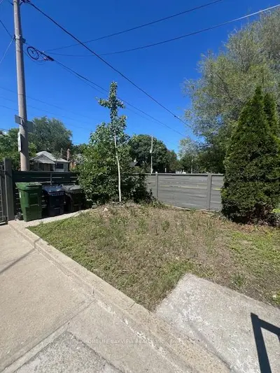 379 O'connor Drive Unit 1 (bsmnt), Toronto, On M4j 2v9
