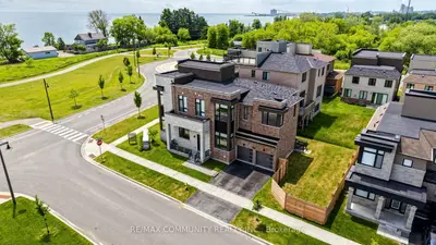 Detached in Clarington