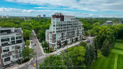 Condo Apartment in Toronto