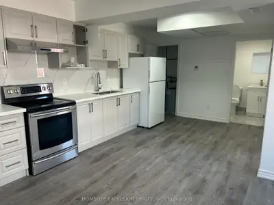 3 Simcoe Street S Unit 6, Oshawa, On L1h 1a9