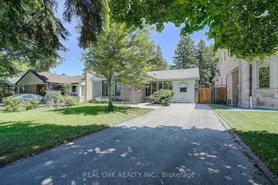37 Lauralynn Crescent, Toronto, On M1s 2h3