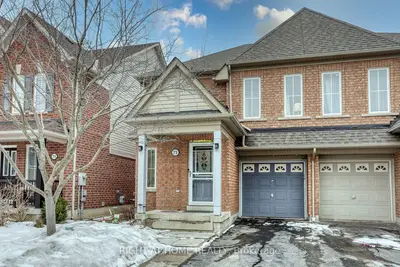 Semi-Detached in Ajax