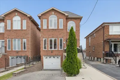 Detached in Toronto