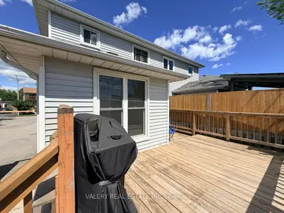 Detached in Oshawa