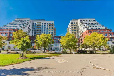 Condo Apartment in Toronto
