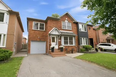 Semi-Detached in Pickering