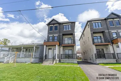 Triplex in Oshawa