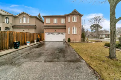 106 Craggview Drive, Toronto, On M1e 2l8