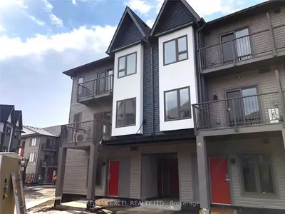 Condo Townhouse in Pickering