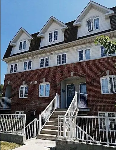 Condo Townhouse in Toronto