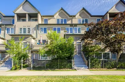 Condo Townhouse in Toronto