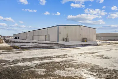441 Aviator Lane 24  Building 7, Oshawa, On L1j 0b8