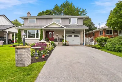 Detached in Oshawa