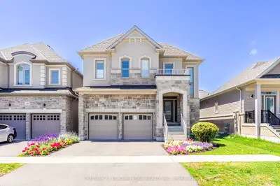 Detached in Oshawa