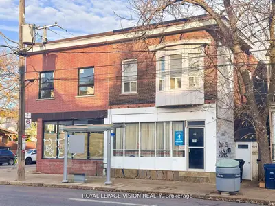 819 Pape Avenue, Toronto, On M4k 3v1