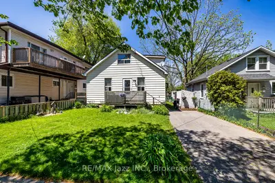 Detached in Oshawa