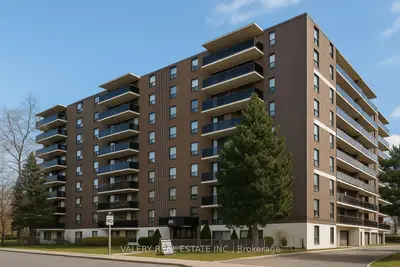 Condo Apartment in Toronto