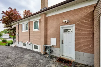 100a Kitchener Road Lower, Toronto, On M1e 2x7