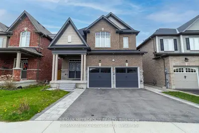 Detached in Clarington