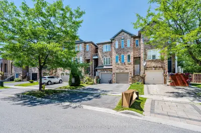 124 Conn Smythe Drive, Toronto, On M1j 3p5