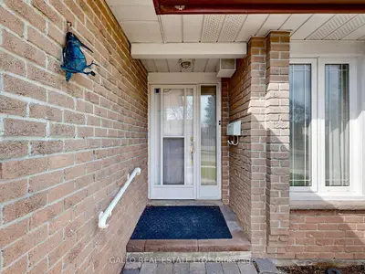 155 Goldhawk Trail, Toronto, On M1v 1x1
