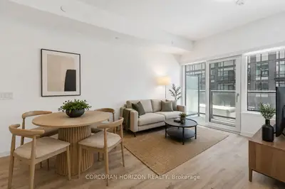 Condo Apartment in Toronto