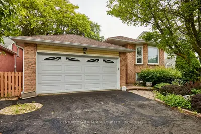 Detached in Clarington
