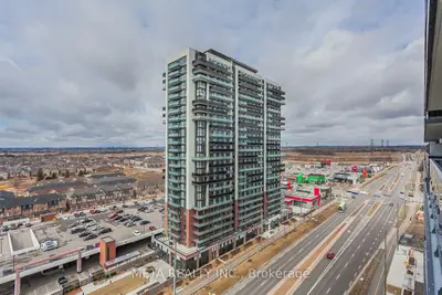 Condo Apartment in Oshawa