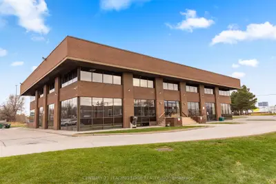 1645 Warden Avenue 104, Toronto, On M1r 5b3