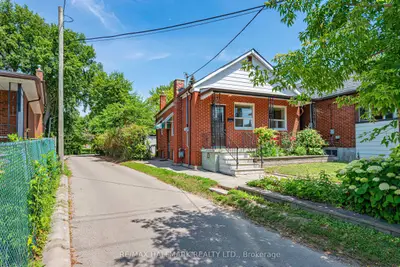 Detached in Toronto